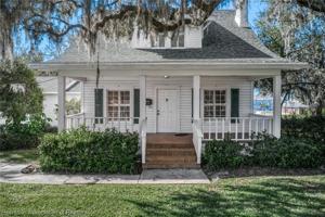 1535 Lakeview Drive