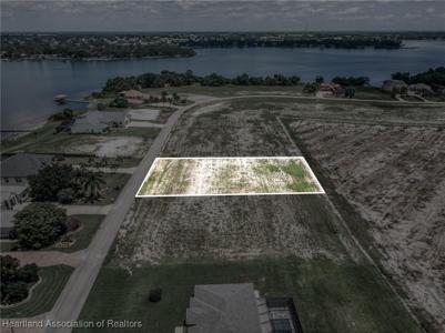 517 SUNSET POINTE DRIVE Road