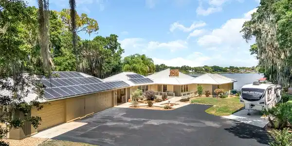 20 Piney Point Drive