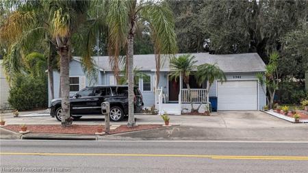 1341 Lakeview Drive
