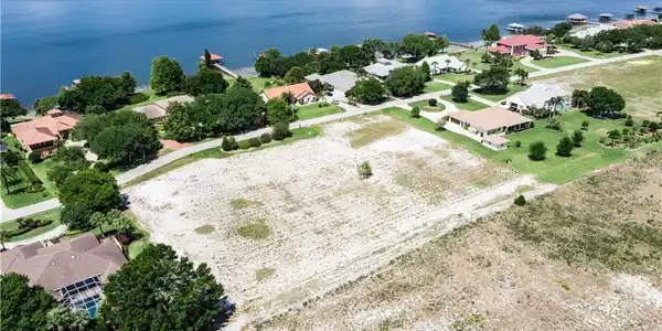 757 SUNSET POINTE DRIVE Road