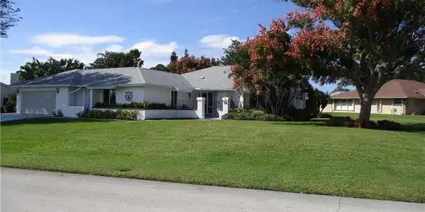 55 Rosewood Drive N
