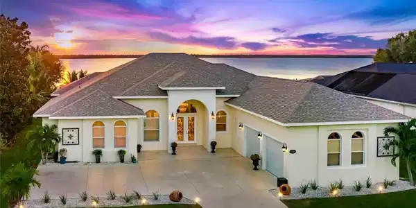 766 Sunset Pointe Drive