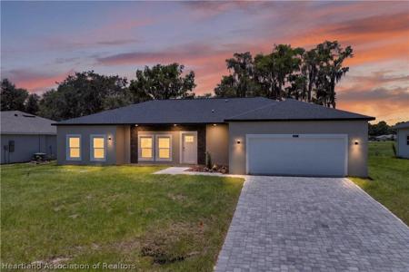 6108 Aquavista Drive
