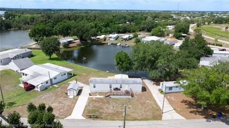 9 E Palm Circle