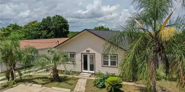 13 Mockingbird Road