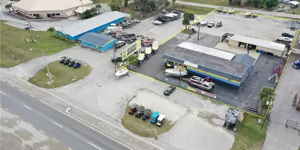 1130 Us 27 Highway N