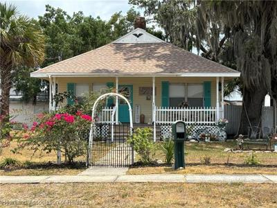2274 Lakeview Drive
