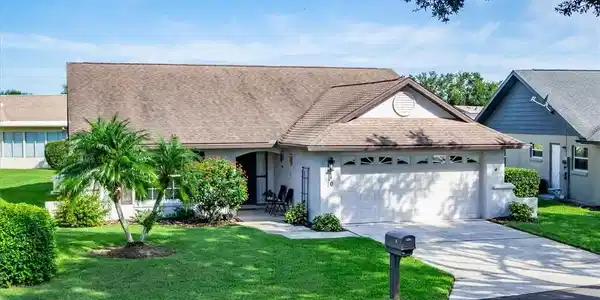 10 Beechwood Way