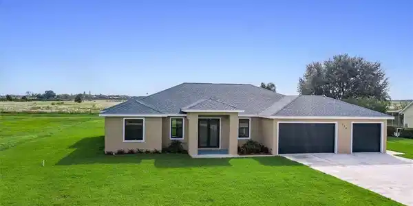 733 Sunset Pointe Drive