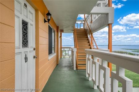 2111 Lakeview Drive