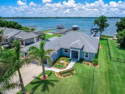 208 CLOVERLEAF Road