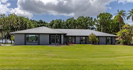 1229 Lakeside Way
