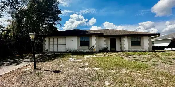 122 Grape Road NW