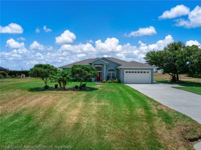 561 Sunset Pointe Drive