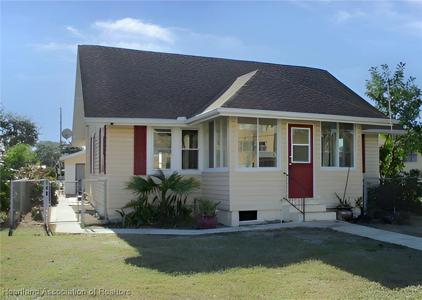345 Poinsettia Avenue