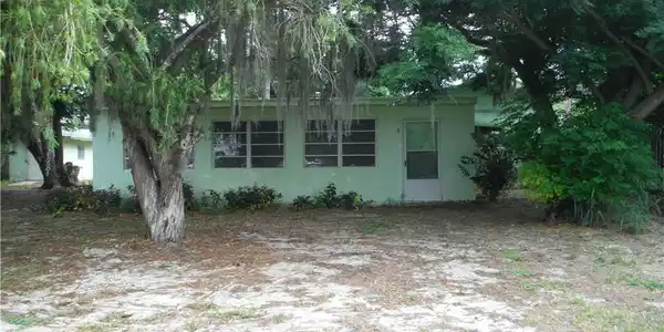 12 Grape Lane