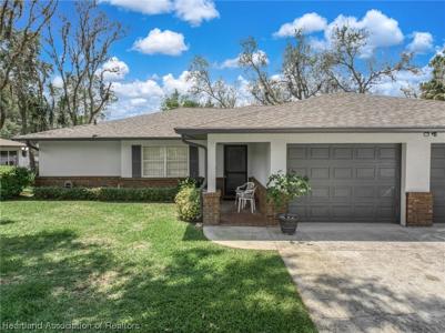 2405 DAVIS Circle