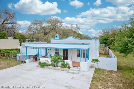 1327 Osceola Avenue