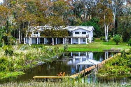 1100 N Oak Ridge Drive