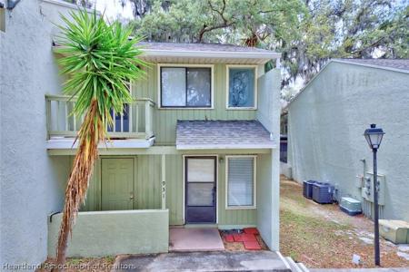 1561 Lakeview Drive
