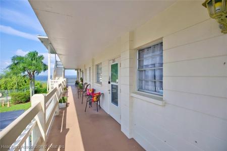1801 Lakeview Drive