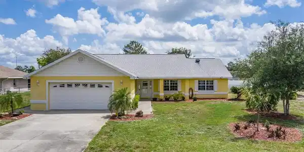 204 Captiva Way NE