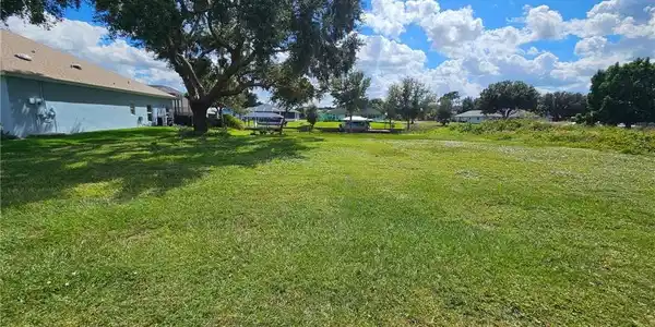 133 Citrus Road NE