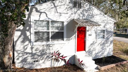 1262 Lakeview Drive