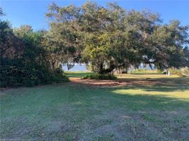 Lake Reedy Boulevard S