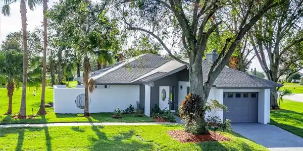 124 Tomoka Boulevard N