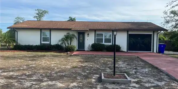 100 Buccaneer Street NW