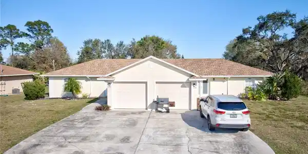 132 & 136 Wilson Way NE