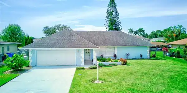 125 Orange Road NE