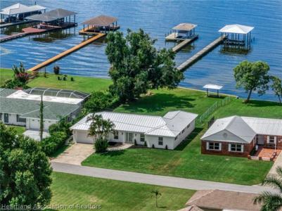 107 Lakefront Lane NW