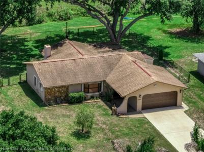 2227 Pinewood Boulevard