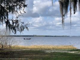 Lake Reedy Boulevard S