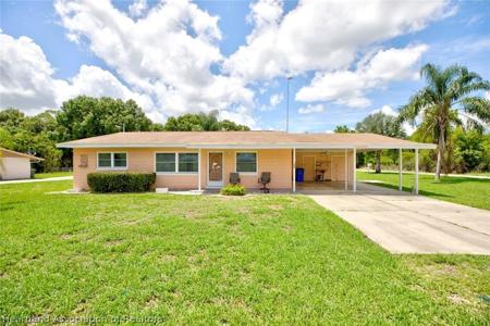 105 Lakeside Road