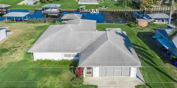 128 Citrus Road NE