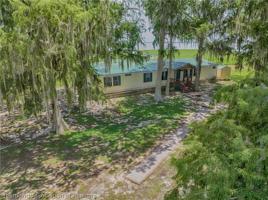 9 Windy Point Road