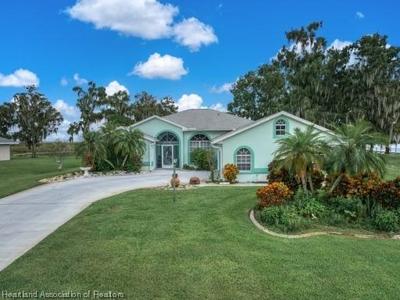1125 Lakeside Way