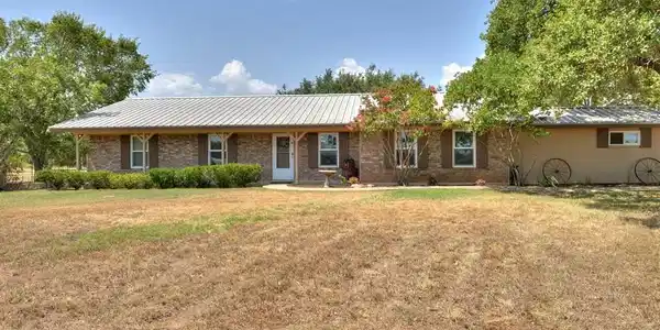 701 Roselea Drive