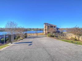 630 Waterside