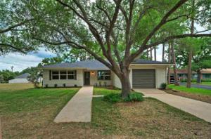 1204 Highland Drive