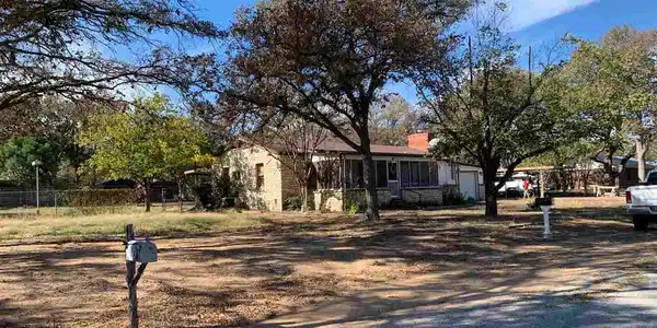 105 N Greenwwod Drive