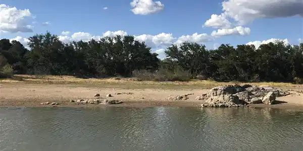 000 HWY 261