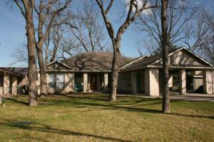 2420 Williams Lakeshore