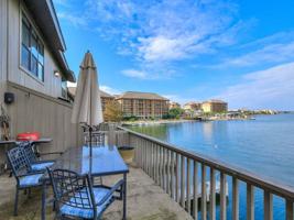 106 Island Drive #M