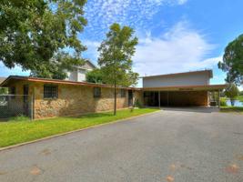 817 Loma Linda