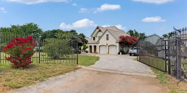 1820 Roselea Drive